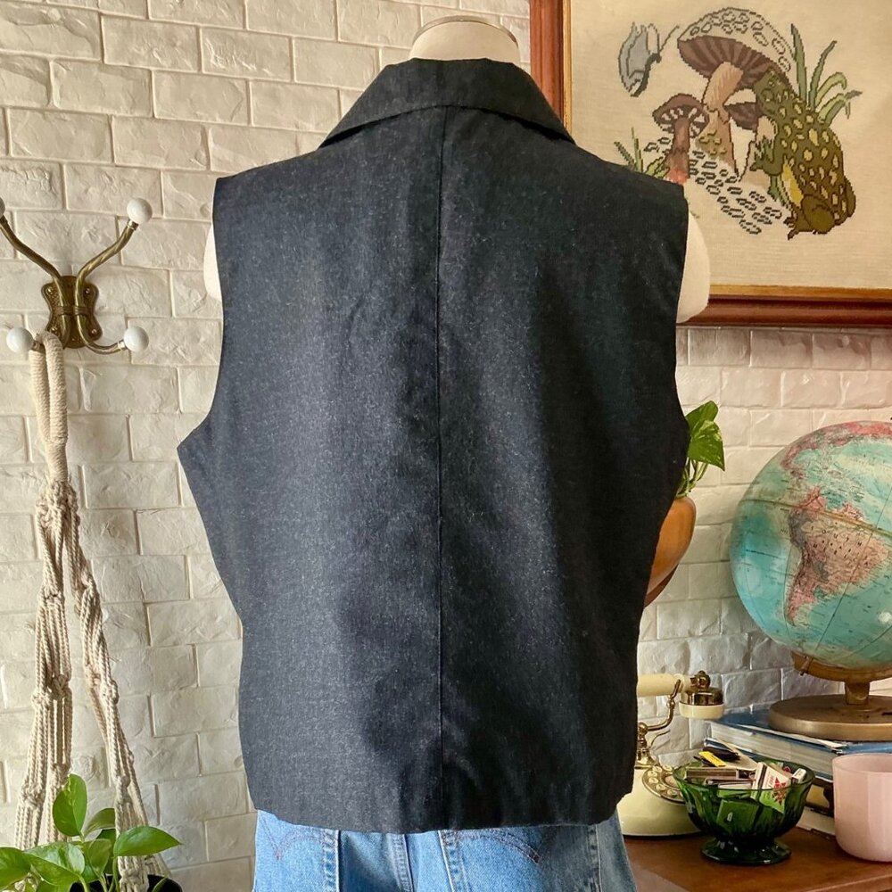 Vintage 1990s Minimalist Chic Morton Bernarnd 100% Wool Cropped Vest Size 16 - Picture 8 of 8